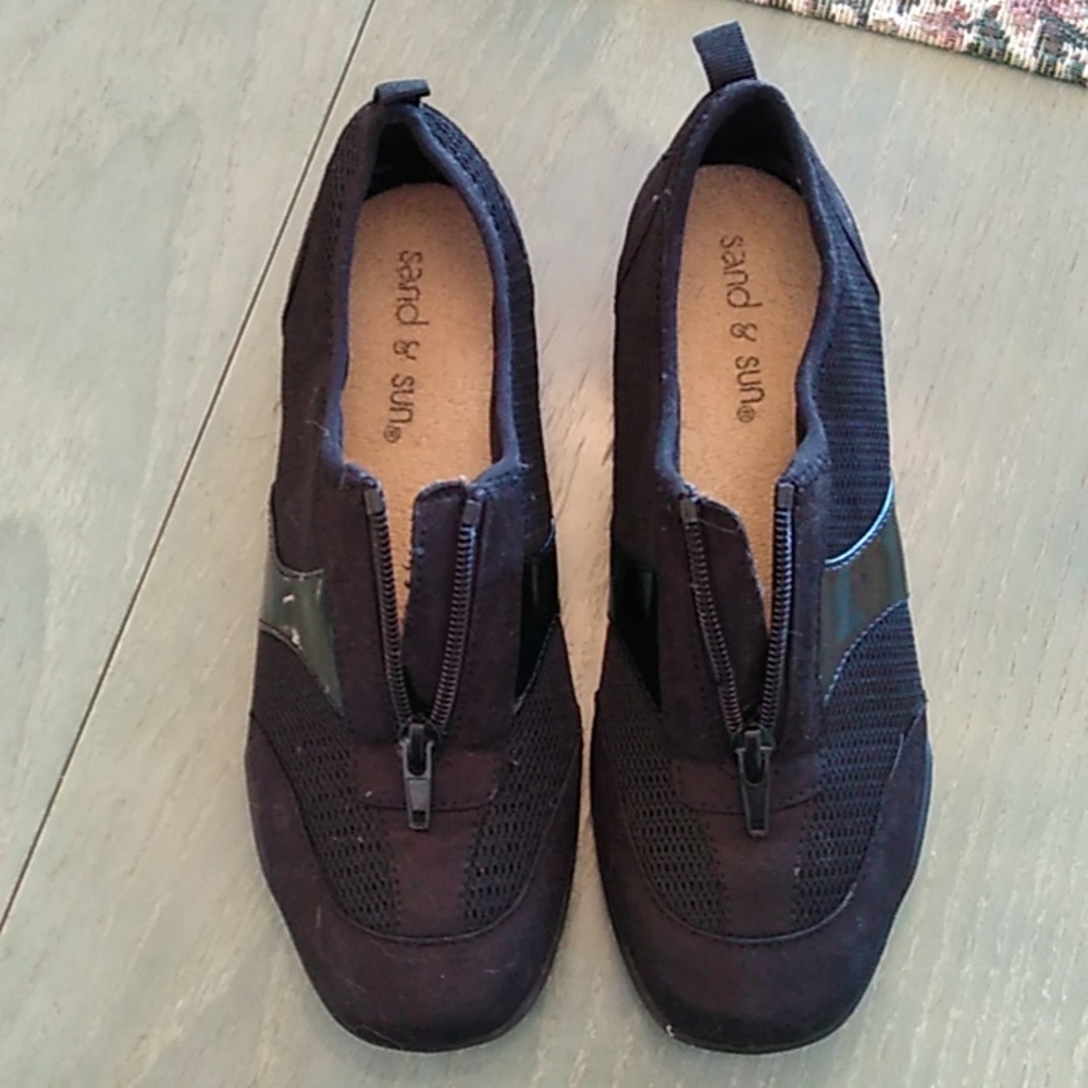 Black, Zipper Tennis shoes by Sand & Sun, size 5.5
